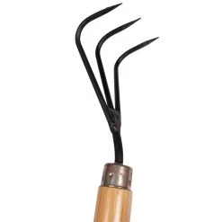 Kölle Grubber, Handgeschmiedet, Kohlenstoffstahl, Stiel 50 Cm, Buche 5 Kölle Grubber, Handgeschmiedet, Kohlenstoffstahl, Stiel 50 Cm, Buche -Pflanzen Paradies Verkauf 0920101096 Koelle Grubber schwarz lackiert 3 Zinken lack Buchen Knopfstiel 2 86384