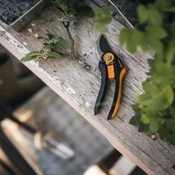 Fiskars Bypass-Schere 'Plus SmartFit', Schwarz/orange -Pflanzen Paradies Verkauf 0920300701 Plus SmartFit Bypass Gartenschere 4 106790