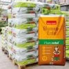 Plantavital Blumenerde, 2400l, 60 Sack á 40l -Pflanzen Paradies Verkauf 0960350005 Plantavital Blumenerde 40l Palette 60 St ganze Palette Hintergrund 87432