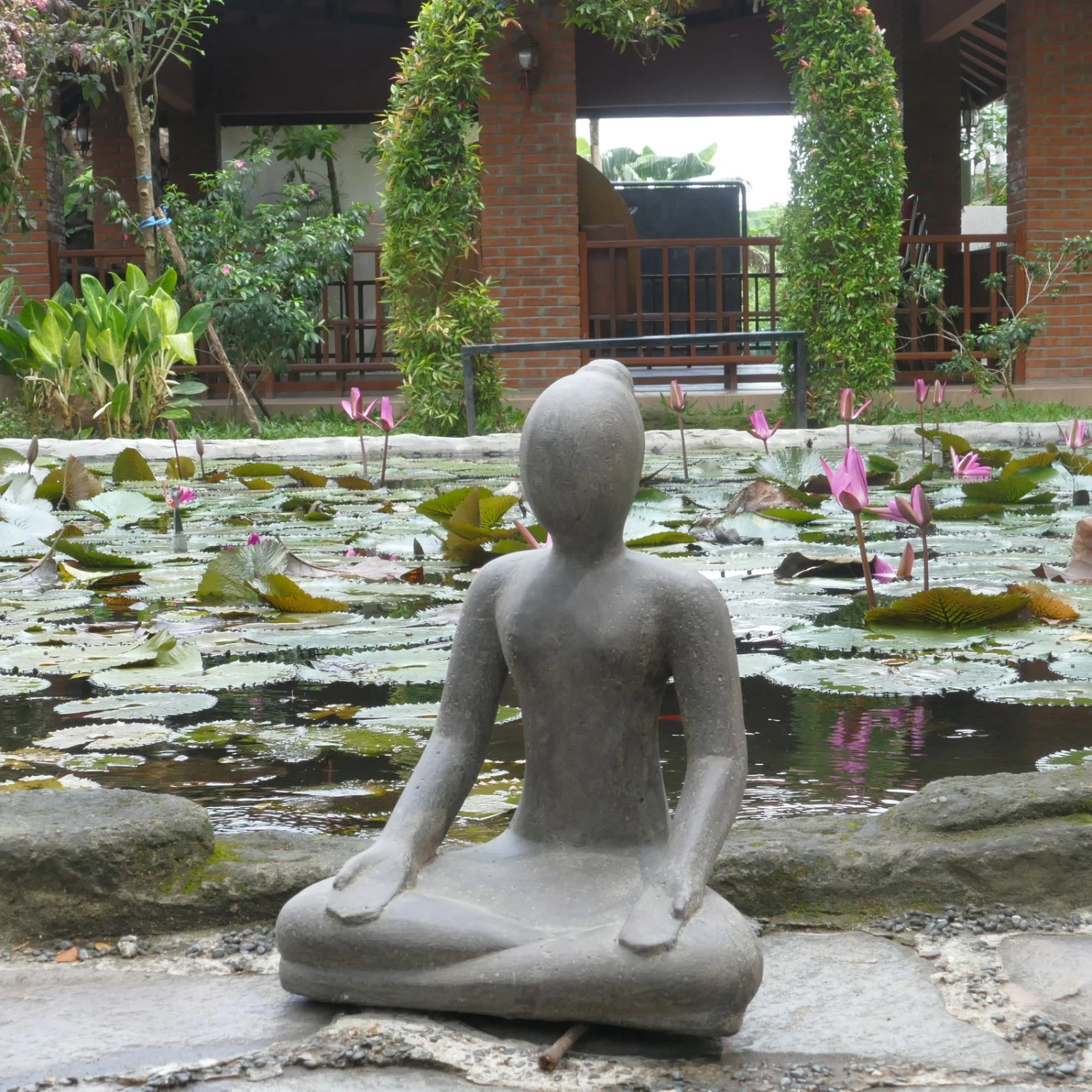 Steinguss Gartenornament 'Yoga', Natur, 26 X 18 X 31 Cm 4 Steinguss Gartenornament 'Yoga', Natur, 26 X 18 X 31 Cm – Bild 2