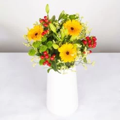 Gemischter Blumenbund 'Sonnentag' Inkl. Gratis Grußkarte 7 Gemischter Blumenbund 'Sonnentag' Inkl. Gratis Grußkarte -Pflanzen Paradies Verkauf 1025700015 DIY Mixbund Sonnentag Germini Hypericum Statice Lilie Santini 2 94588