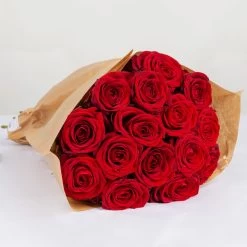 Blumenbund Mit Rosen 'Red Naomi', 15er-Bund, Rot, Inkl. Gratis Grußkarte -Pflanzen Paradies Verkauf 1045500003 Rose Red Naomi 15er Bund 60cm 1 85334