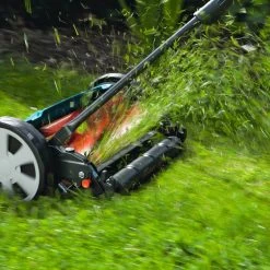 Gardena Classic Spindelmäher, 400 / 40 Cm, Für Max. Fläche 200 M² -Pflanzen Paradies Verkauf 2910600027 Classic Spindelmaeher 400 40 cm fuer max Flaeche 200 Quadratmeter 1 61653