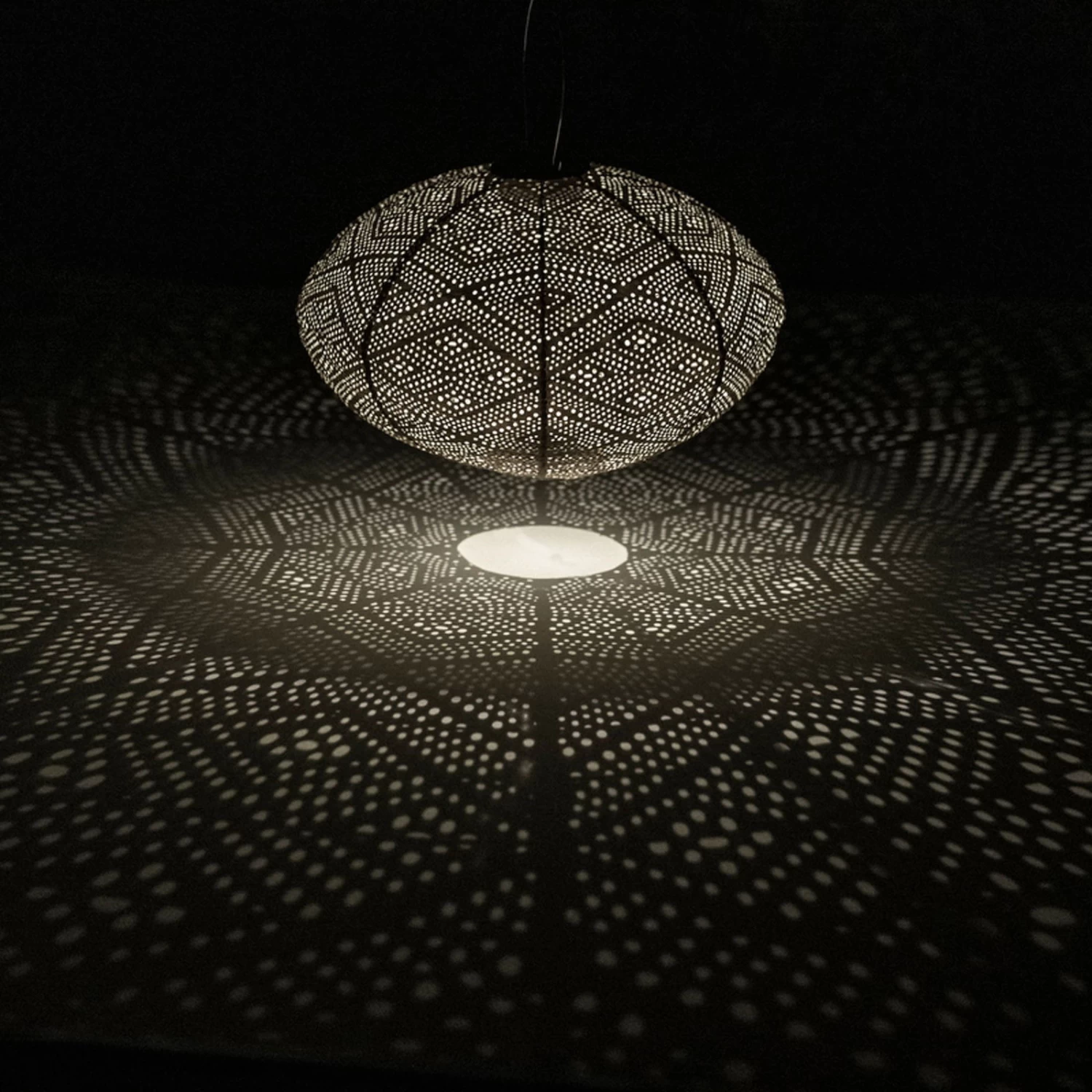 Solarlaterne 'Oval 40', Gold, Ø 40 X 27 Cm 4 Solarlaterne 'Oval 40', Gold, Ø 40 X 27 Cm – Bild 2