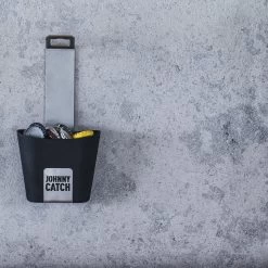 Höfats JOHNNY CATCH Wand-Flaschenöffner Mit Fangbecher Aus Gebürstetem Edelstahl -Pflanzen Paradies Verkauf 3920501771 JOHNNY CATCH Wand Flaschenoeffner mit Fangbecher 4 57554